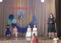 8 марта В Ермаковском ДК прошел праздничный  концерт  " Для милых дам!"